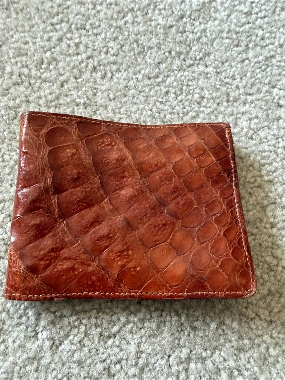 vintage brown alligator skin bifold wallet